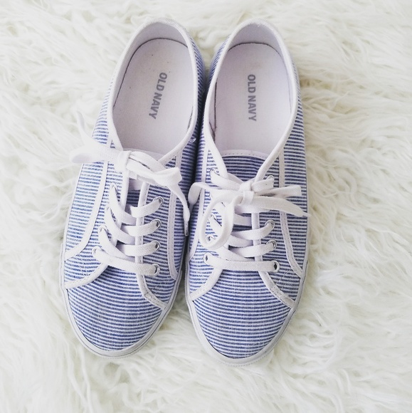 🍍3/$20 Old Navy Canvas Shoes - Picture 1 of 4